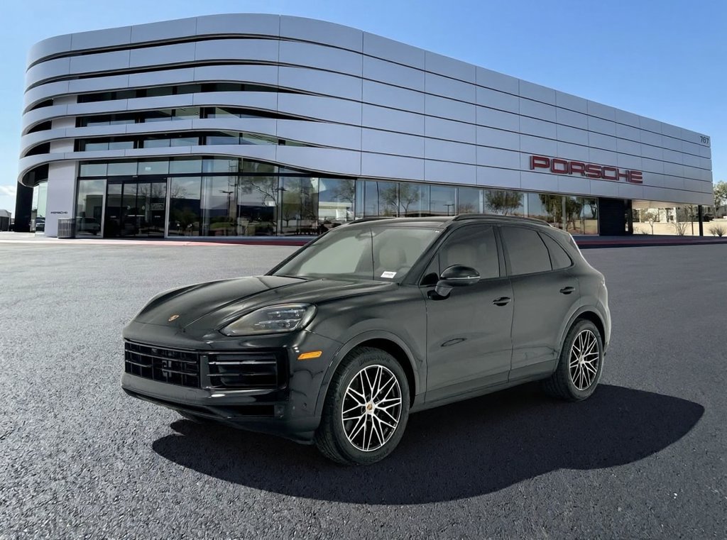 Used 2026 Porsche Cayenne AWD/4WD image 1