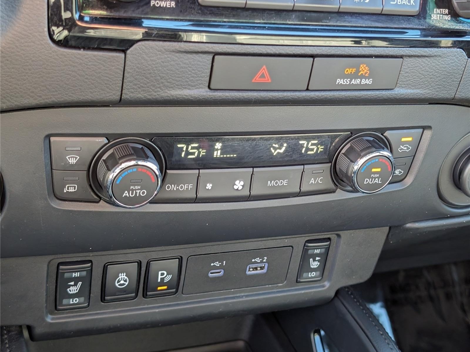 Used 2022 Nissan Frontier PRO-4X w/ Pro-4X Premium Package AWD/4WD image 29