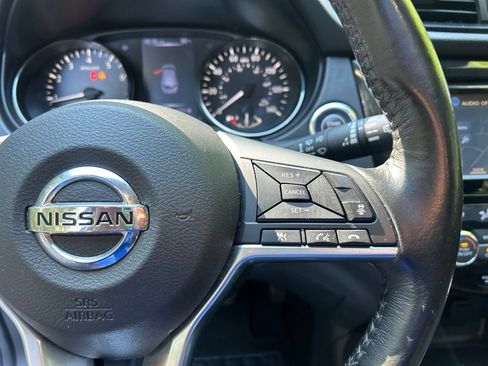 Used 2017 Nissan Rogue Sport SL w/ SL Premium Package AWD/4WD image 23
