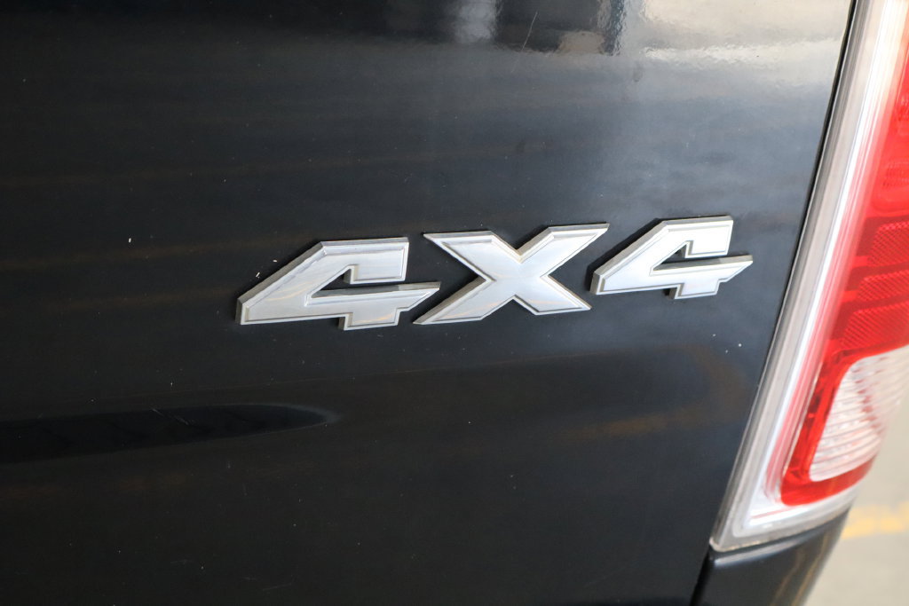 Used 2015 RAM 2500 Laramie AWD/4WD image 41