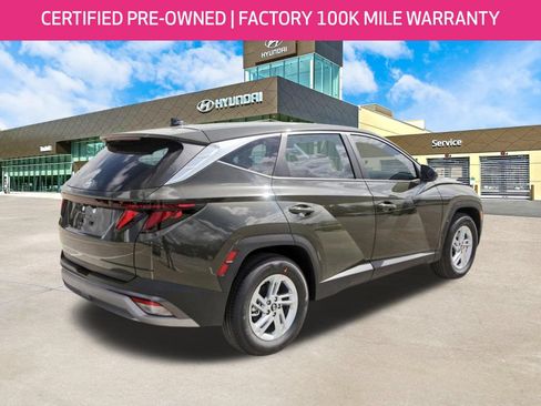 Used 2026 Hyundai Tucson SE FWD image 4