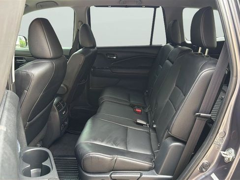 Used 2016 Honda Pilot Touring image 20