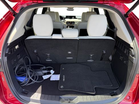 Certified 2024 MAZDA CX-90 Plug-In Hybrid w/ Premium Plus AWD/4WD image 17