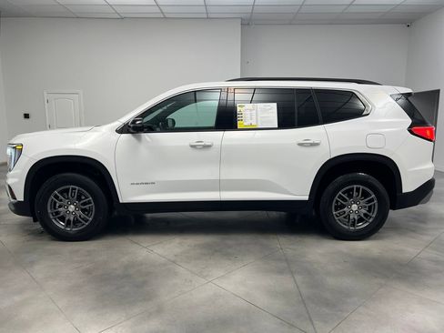 Used 2025 GMC Acadia Elevation image 4