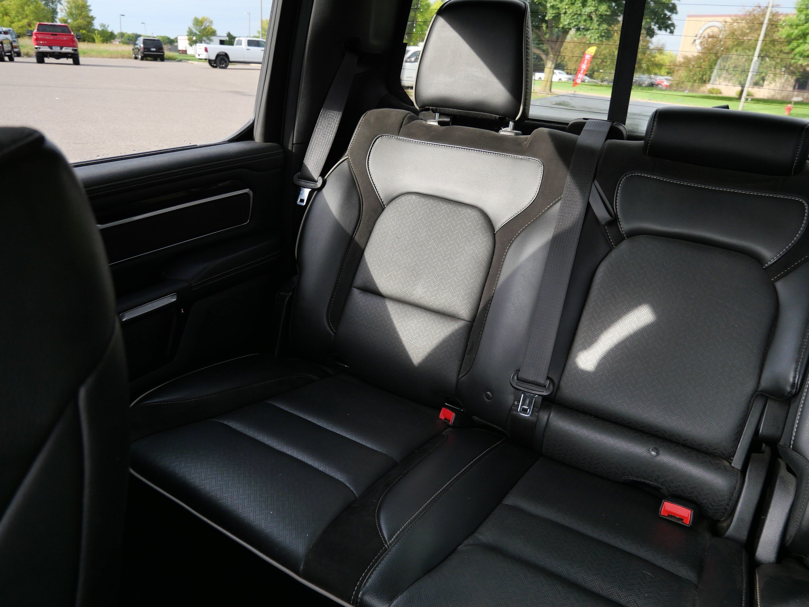 Used 2021 RAM 1500 Laramie w/ Sport Appearance Package AWD/4WD image 12