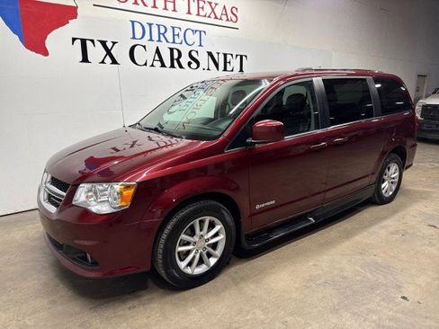 Used 2019 Dodge Grand Caravan SXT image 9