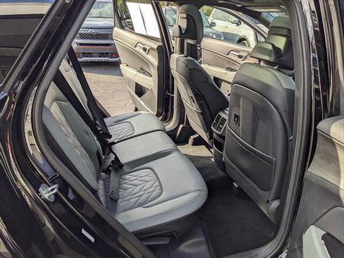 Used 2023 Kia Sportage X-Line w/ X-Line Premium Package image 15