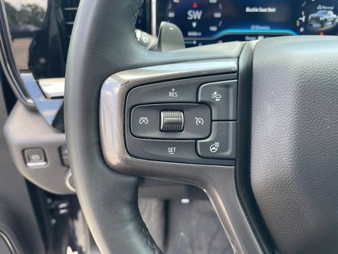 Used 2023 Chevrolet Silverado 1500 ZR2 AWD/4WD image 19