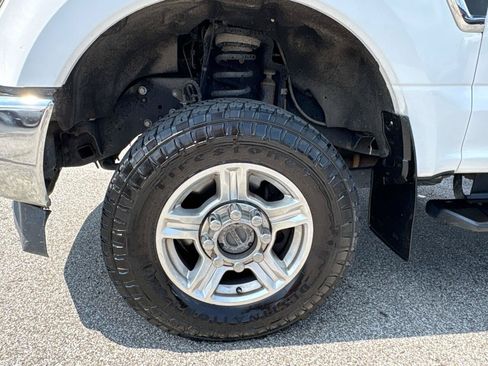 Used 2017 Ford F250 XL w/ Power Equipment Group AWD/4WD image 8