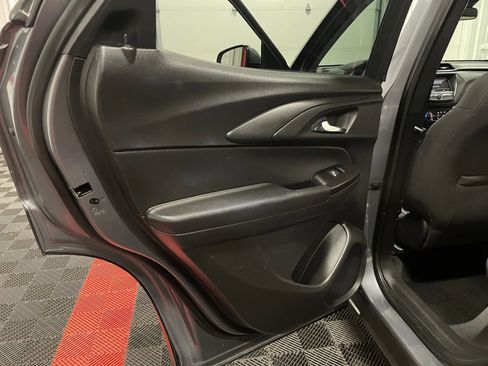 Used 2022 Chevrolet TrailBlazer LT w/ Driver Confidence Package image 39