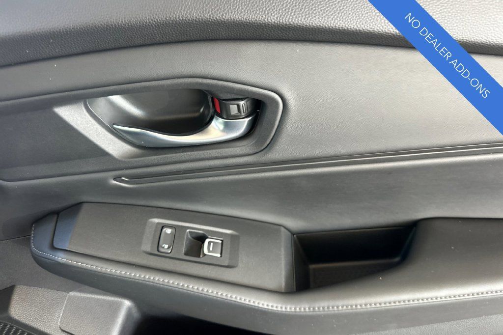 Used 2025 Honda Accord Sport image 18