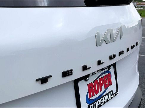 Used 2022 Kia Telluride EX w/ EX Premium Package AWD/4WD image 31