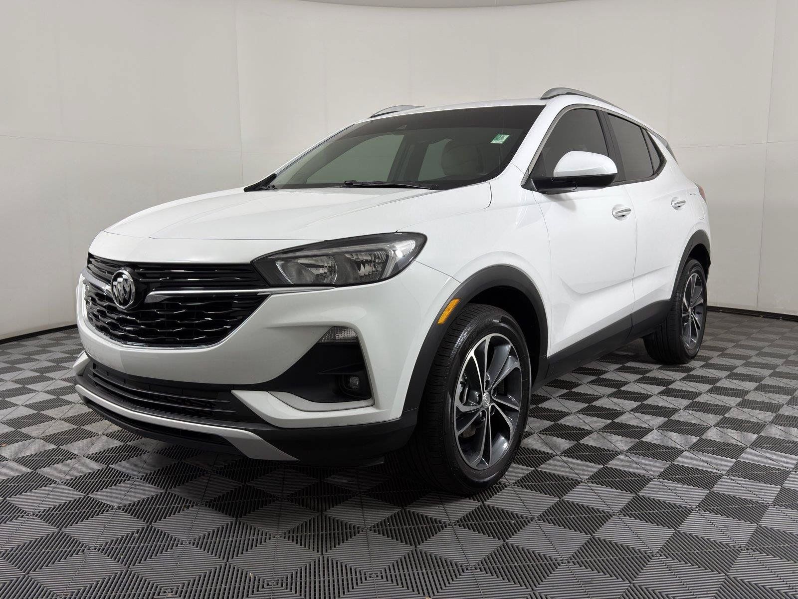 Certified 2023 Buick Encore GX Select FWD image 3