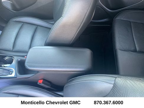 Used 2022 Buick Encore GX Essence w/ Experience Buick Package image 27