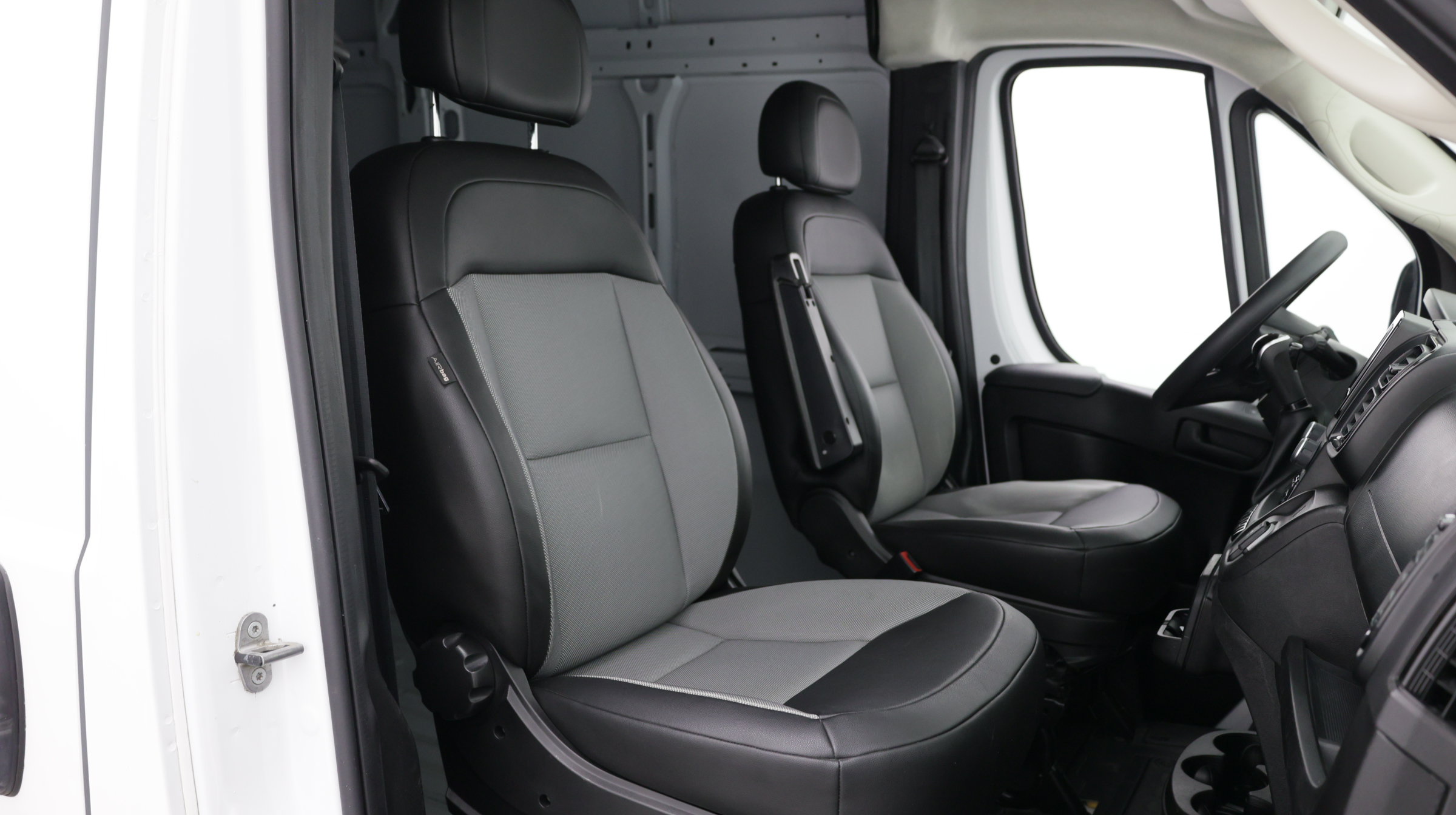 Used 2024 RAM ProMaster 2500 w/ Convenience Group FWD image 35