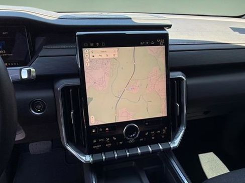 Used 2025 GMC Acadia Elevation FWD image 25