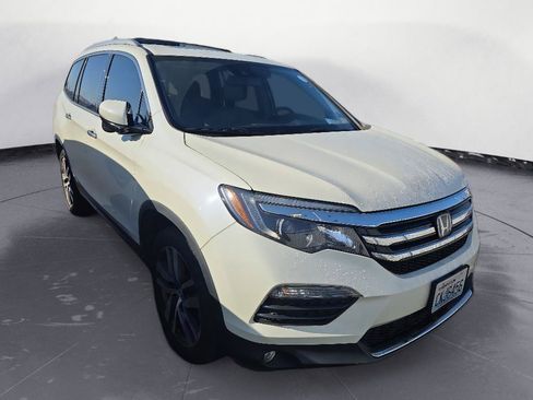 Used 2016 Honda Pilot Touring image 2