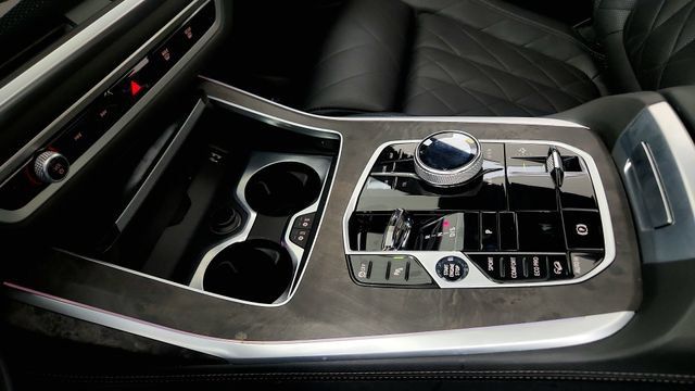 Used 2023 BMW X7 xDrive40i w/ Executive Package AWD/4WD image 75
