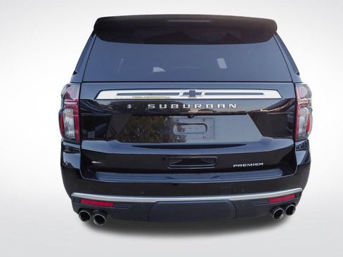 Used 2023 Chevrolet Suburban Premier AWD/4WD image 6