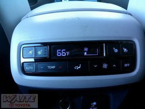 Used 2024 Hyundai Palisade Limited image 23