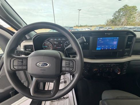 Used 2025 Ford F250 XLT image 28