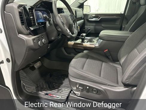 Used 2026 Chevrolet Silverado 1500 LT Trail Boss w/ Convenience Package II AWD/4WD image 14