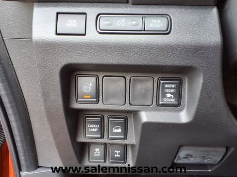 Used 2025 Nissan Frontier PRO-4X w/ Pro Convenience Package AWD/4WD image 7