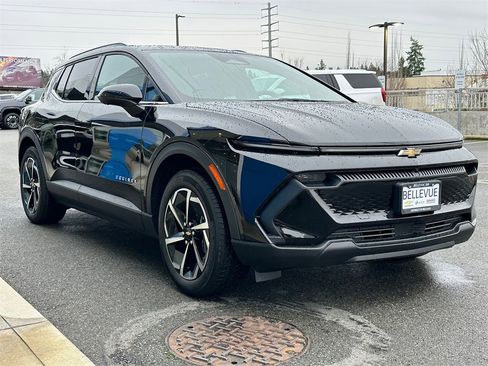 New 2026 Chevrolet Equinox EV LT image 7