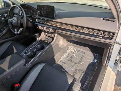 Used 2022 Honda Civic Touring image 36