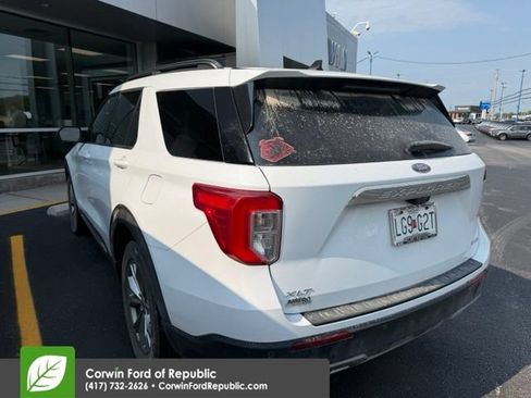 Used 2021 Ford Explorer XLT w/ Equipment Group 202A AWD/4WD image 13