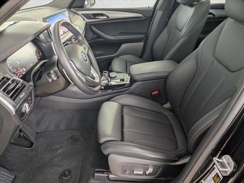 Used 2024 BMW X3 sDrive30i w/ Premium Package image 18