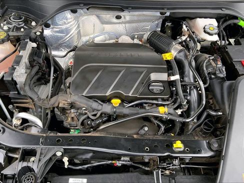 Used 2025 Buick Envista Sport Touring FWD image 33