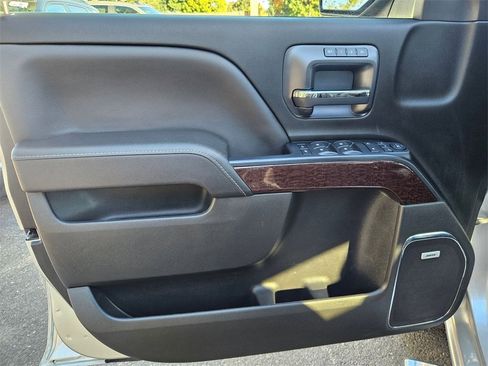 Used 2017 GMC Sierra 1500 SLT image 11