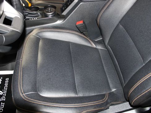 Used 2023 Ford Bronco Badlands image 14