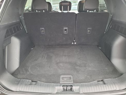 Used 2025 Ford Escape ST-Line image 17