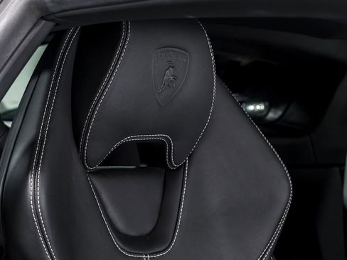 Used 2018 Lamborghini Huracan LP 580-2 image 35