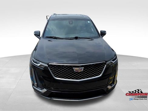 Used 2023 Cadillac XT6 Luxury w/ LPO, Floor Liner Package AWD/4WD image 9