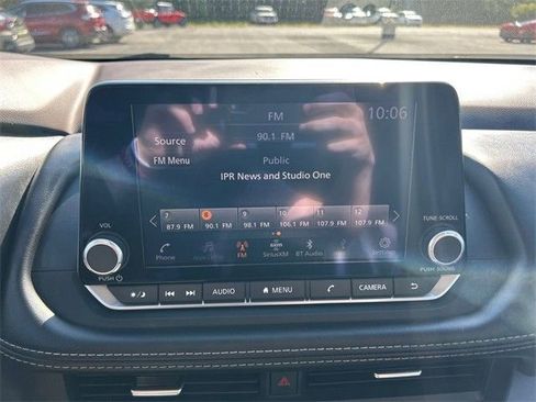 Used 2023 Nissan Rogue SV w/ SV Premium B Package FWD image 26