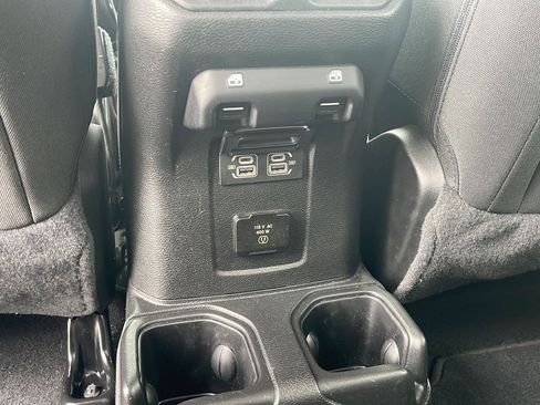 Used 2022 Jeep Gladiator Sport AWD/4WD image 23