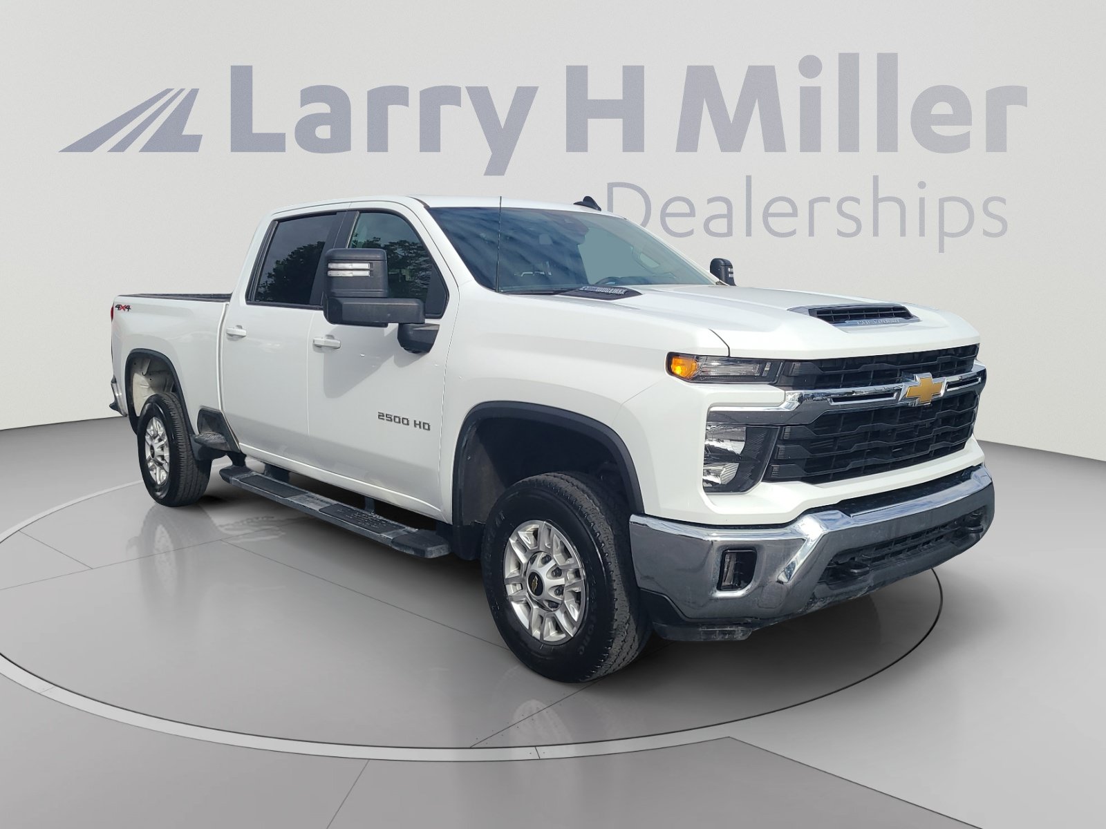 Used 2025 Chevrolet Silverado 2500 LT w/ Convenience Package AWD/4WD image 7