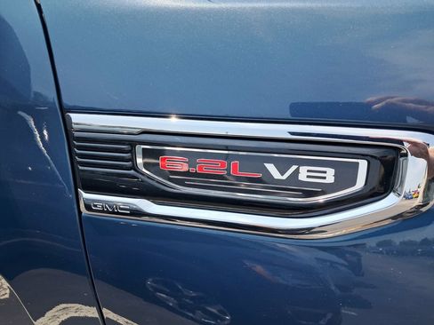 Used 2024 GMC Sierra 1500 Denali w/ Technology Package AWD/4WD image 11
