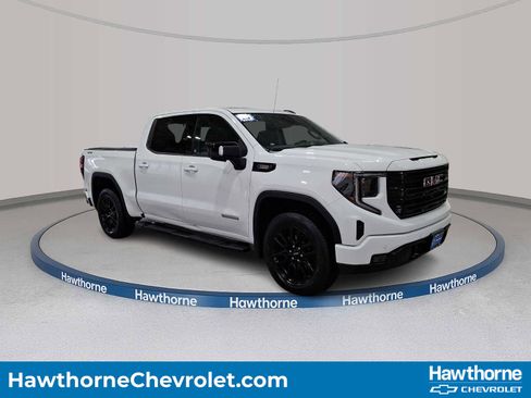 Certified 2025 GMC Sierra 1500 Elevation w/ Elevation Premium Package image 1