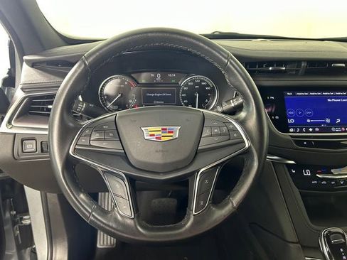 Used 2023 Cadillac XT5 Luxury FWD image 14