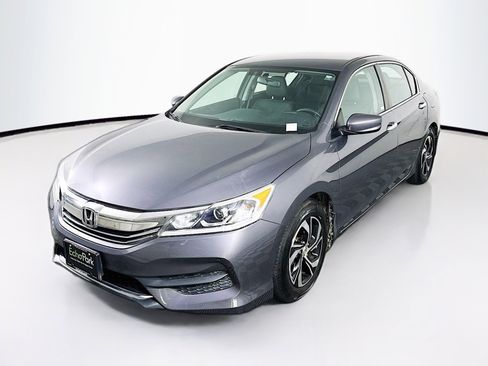 Used 2017 Honda Accord LX image 3