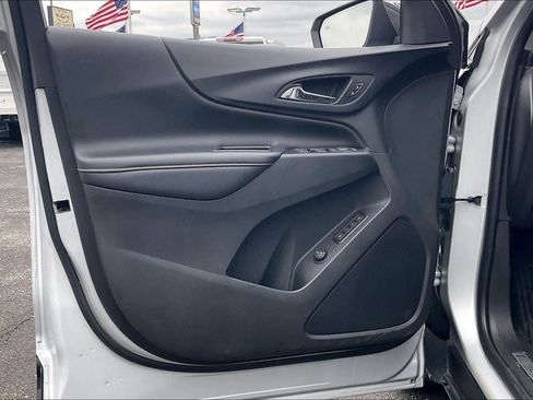 Used 2019 Chevrolet Equinox Premier FWD image 27