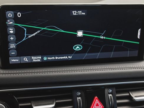 Used 2023 Genesis G70 2.0T image 17