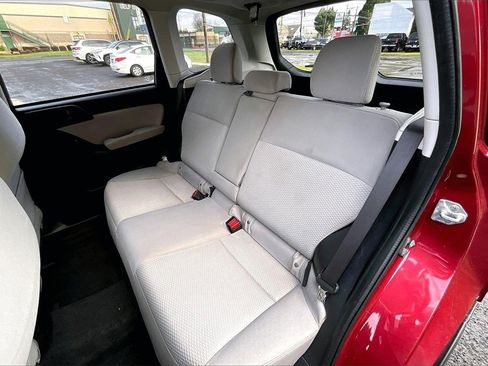 Used 2014 Subaru Forester 2.5i Premium w/ All-Weather Package image 21