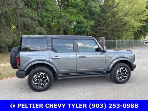 Used 2024 Ford Bronco Outer Banks image 8