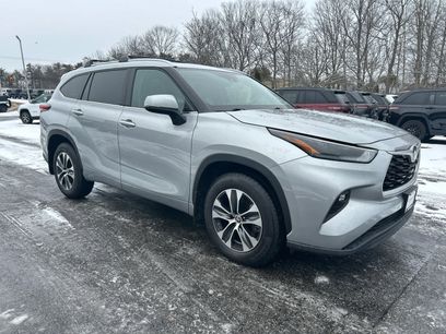Used 2022 Toyota Highlander XLE
