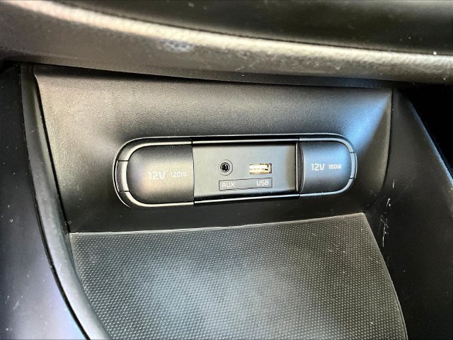 Used 2019 Kia Soul FWD image 18